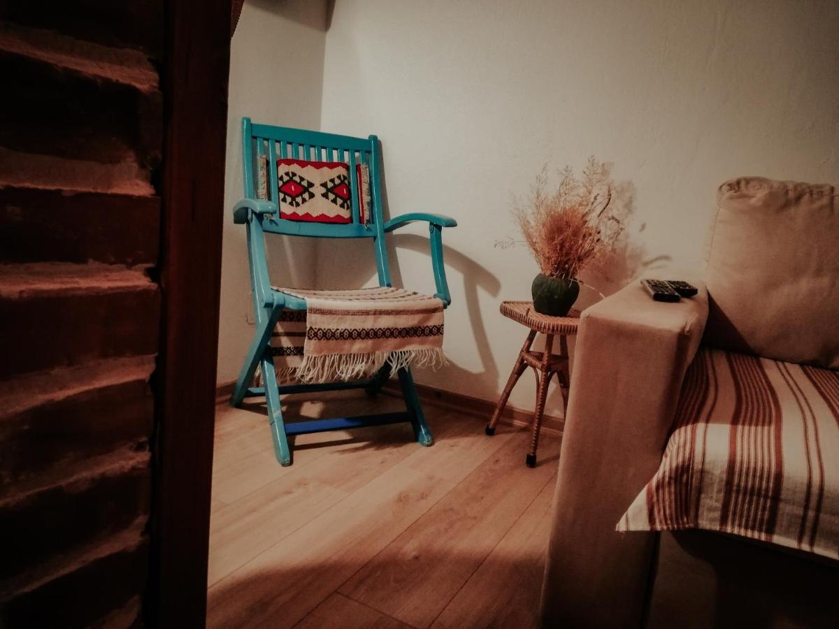 Relax Inn Корча Екстериор снимка